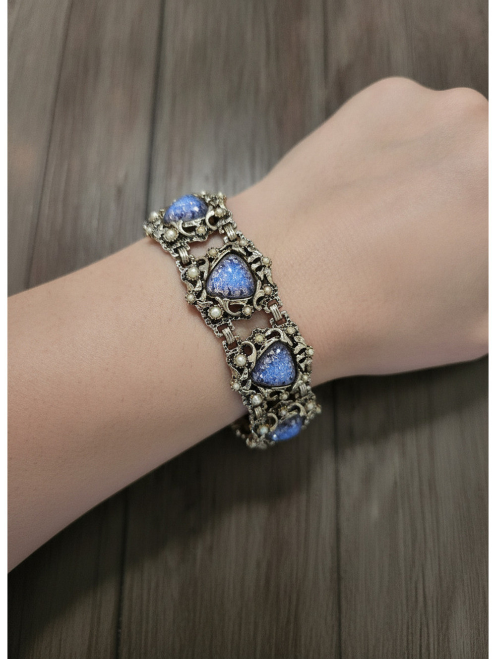 Vintage Mid-Century Panel Link Bracelet featuring Dragon's Egg art glass